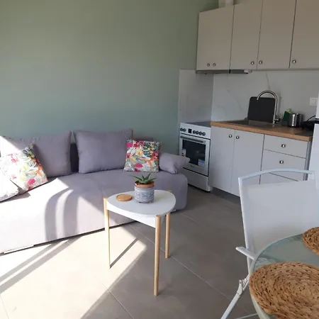 Azzure Heaven Loutra Elevtheron