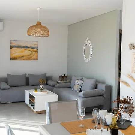 Azzure Heaven Loutra Elevtheron