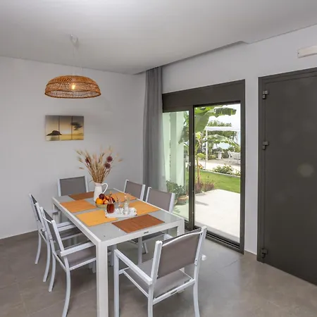 Azzure Heaven Apartment