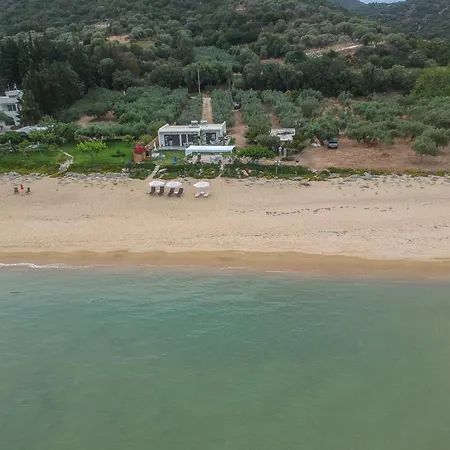 Azzure Heaven Lutrá Eleftherón