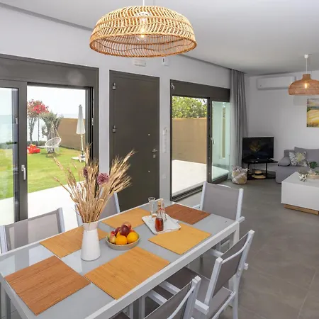 Azzure Heaven Apartment Loutra Elevtheron