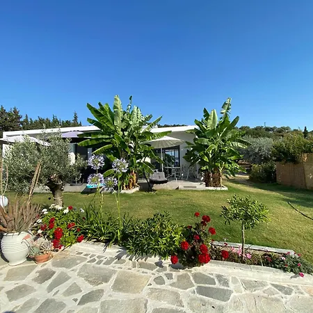 Azzure Heaven Lutrá Eleftherón