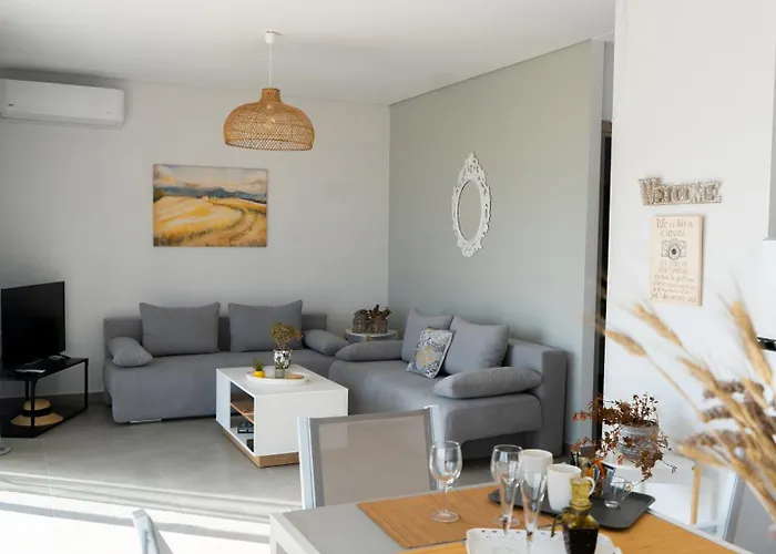 Azzure Heaven Loutra Elevtheron