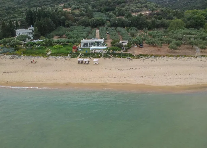 Azzure Heaven Loutra Elevtheron